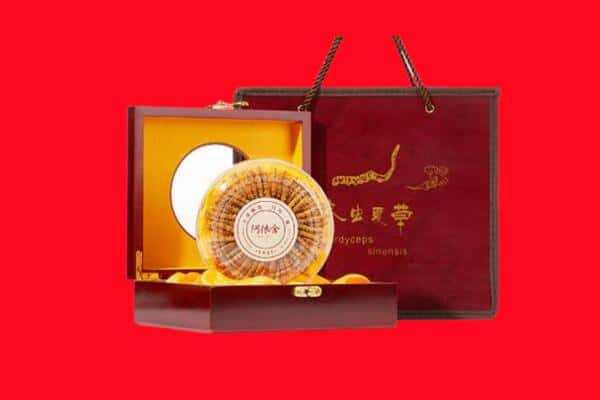 收购资讯:康平县回收冬虫夏草是按克吗